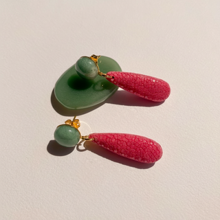 Boucles d'oreilles en galuchat, boucles d'oreilles clips et percées en galuchat.