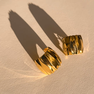 Bijoux dorés à l'or fin 24 carats créateurs.