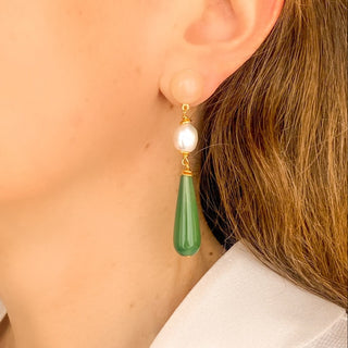 Boucles d'oreilles pendantes en pierres et perles naturelles pour oreilles percées ou clips, vue portée