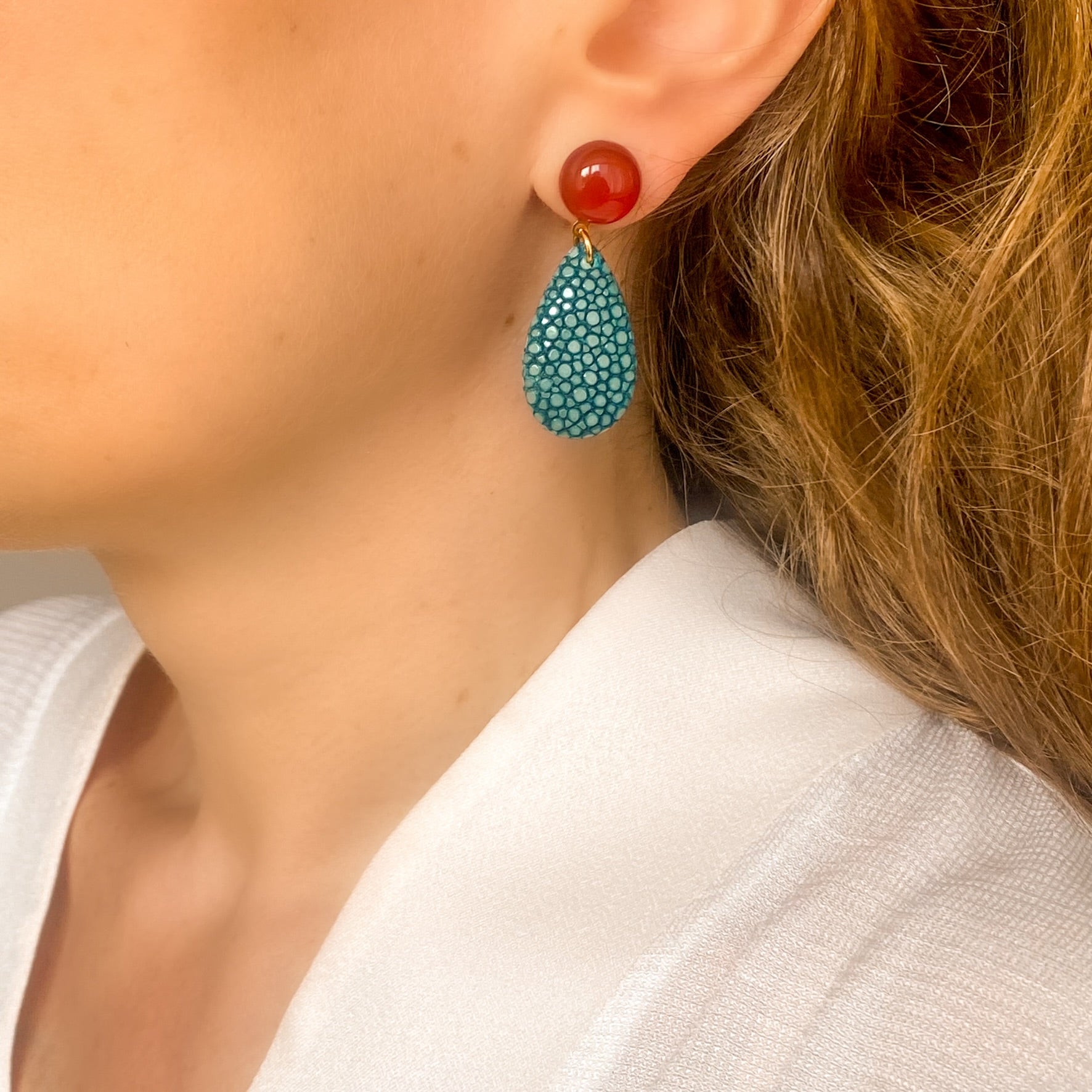 Boucles d'oreilles galuchat bleu canard Gina