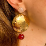 Charger l&#39;image dans la galerie, Boucles d’oreilles asymétriques Isabelle cornaline et quartz rose
