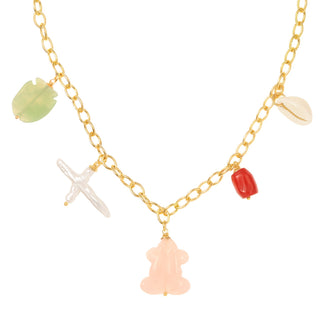 Collier Nami Youm — doré à l’or fin 24k, perles + pierres naturelles, packshot sur fond blanc, zoom sur les pierres.